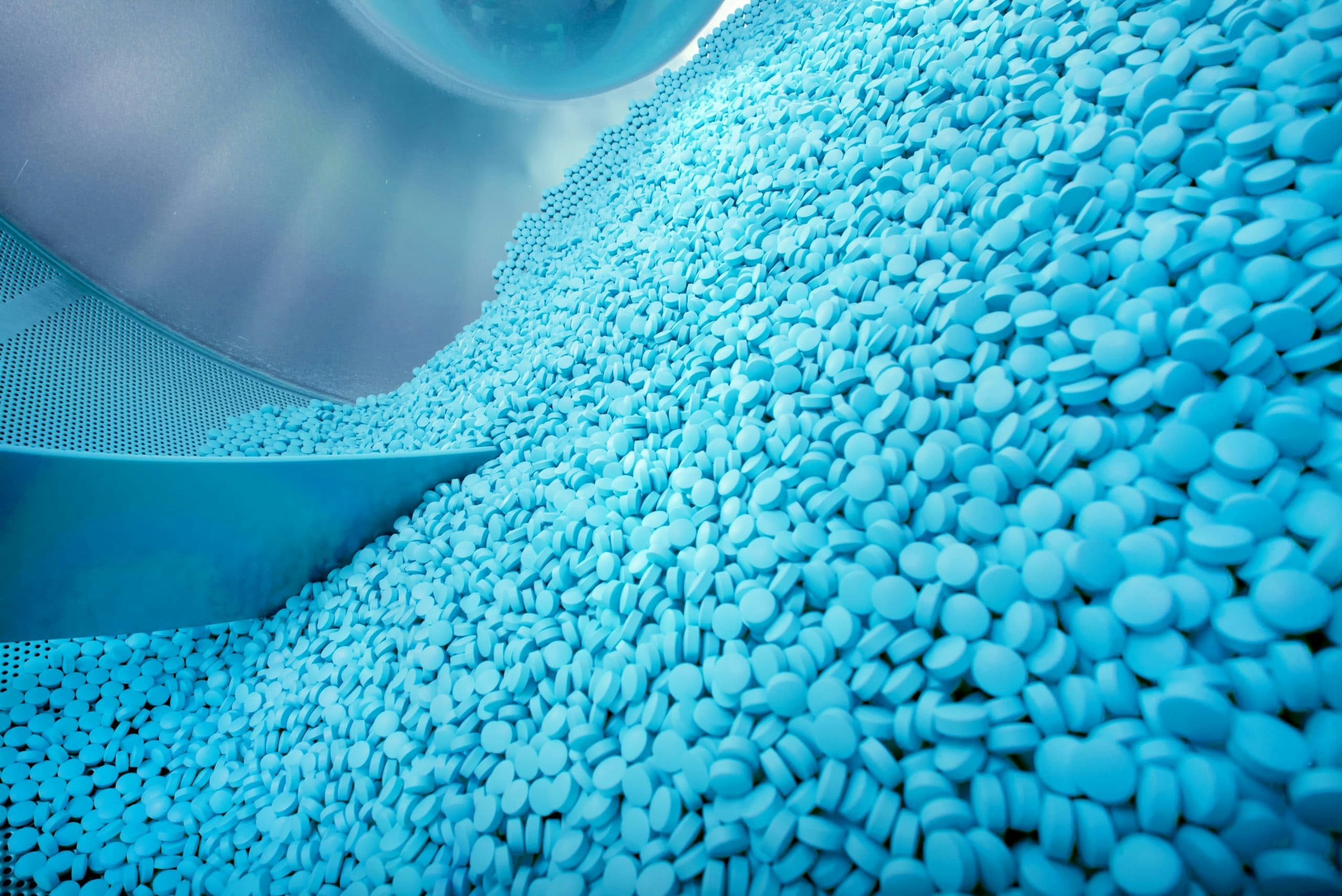The sweet world of pharmaceutical tablets - The trifecta for achieving coating uniformity